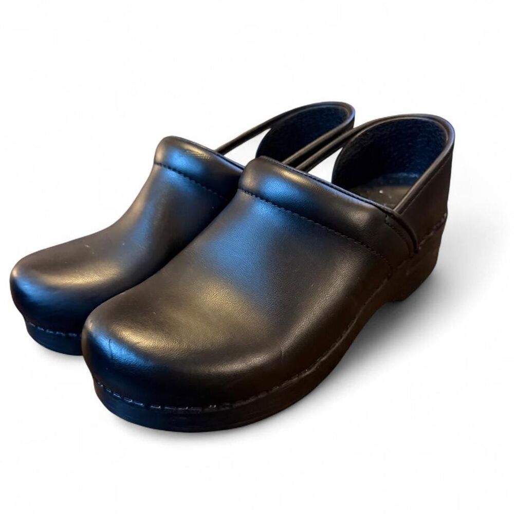 Dansko Professional Clogs Women’s EU 39 Black Leather Slip-On Work Shoes